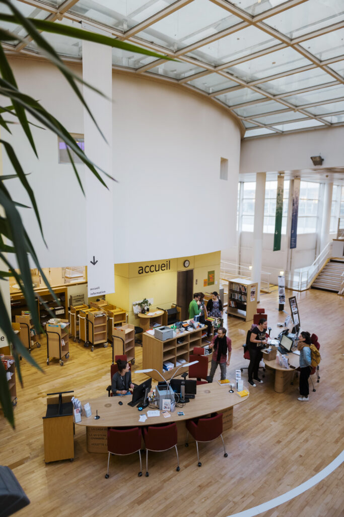 accueil de la bibliothèque.