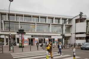 Photographie de l'entrée principale de l'université Paris 8.